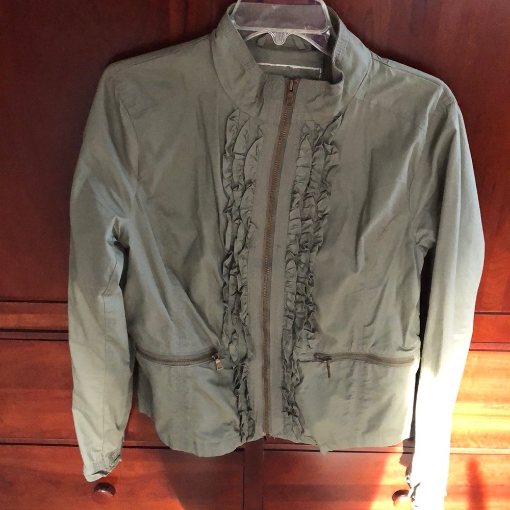 Ruffled khaki colored light weight jacket